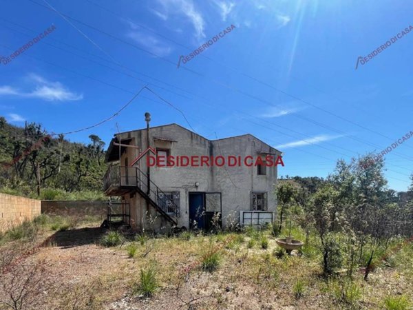 casa indipendente in vendita a Gratteri