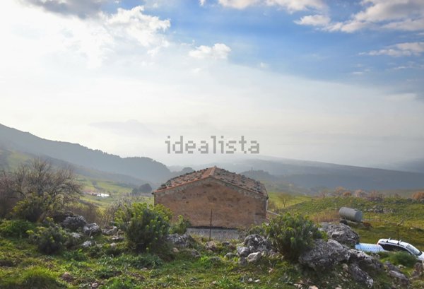casa indipendente in vendita a Gratteri