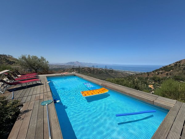 casa indipendente in vendita a Gratteri