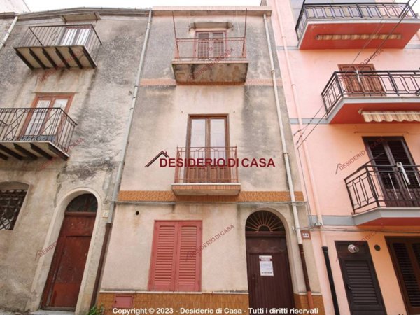 casa indipendente in vendita a Gratteri