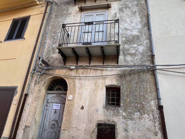 casa indipendente in vendita a Gratteri