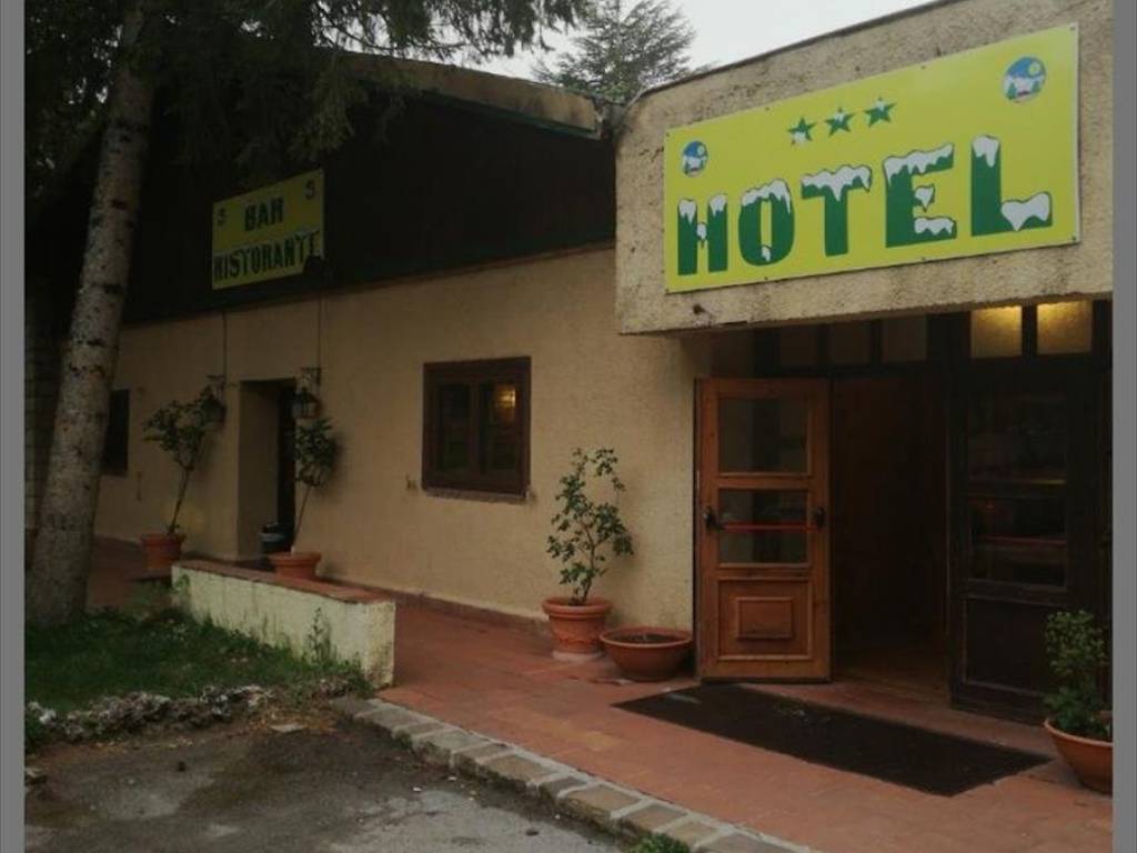 negozio in vendita ad Isnello