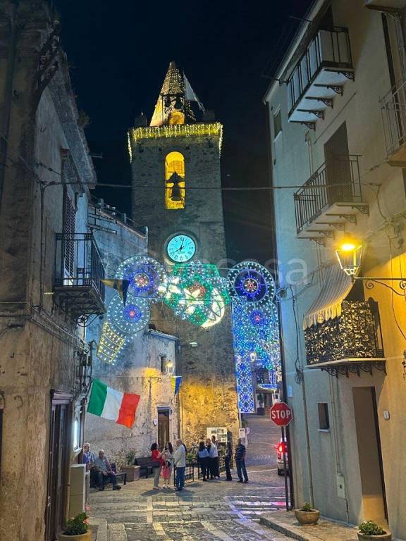 casa indipendente in vendita ad Isnello