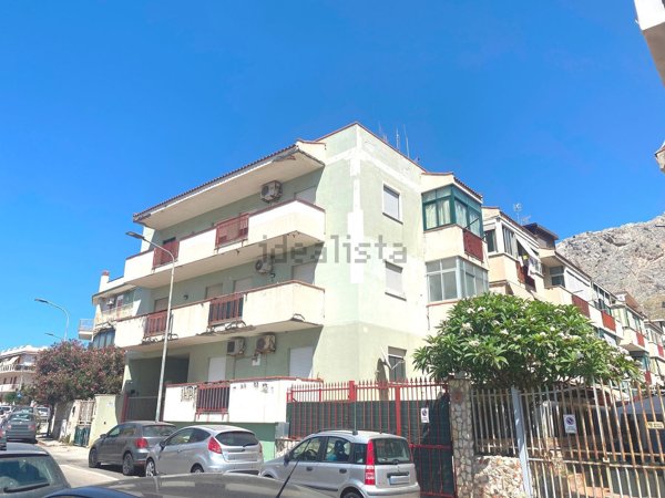 appartamento in vendita ad Isola delle Femmine