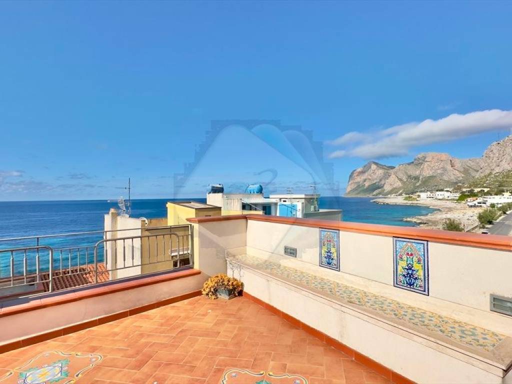appartamento in vendita ad Isola delle Femmine