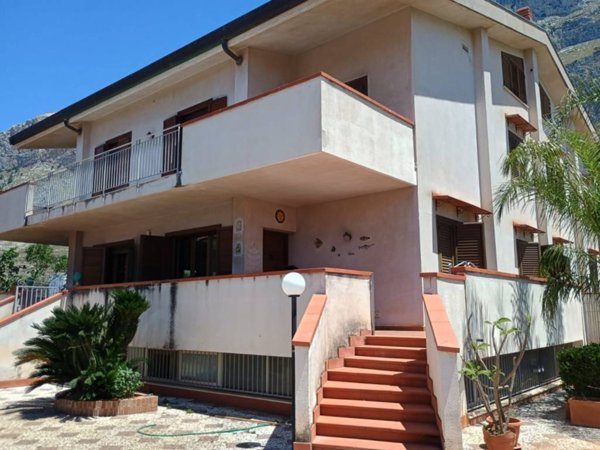 casa indipendente in vendita ad Isola delle Femmine