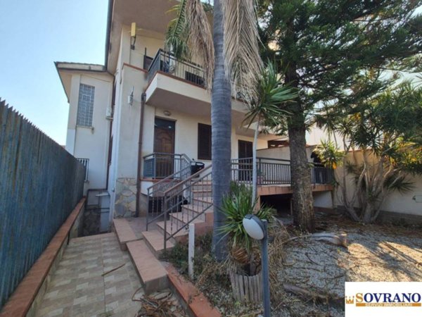 casa indipendente in vendita ad Isola delle Femmine