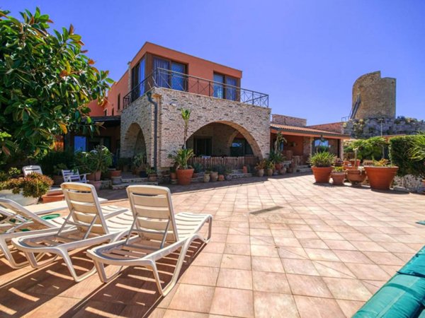 casa indipendente in vendita ad Isola delle Femmine
