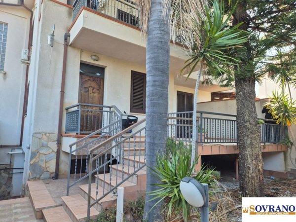 casa indipendente in vendita ad Isola delle Femmine