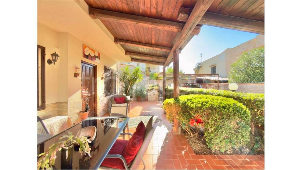casa indipendente in vendita ad Isola delle Femmine