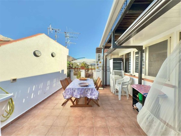 appartamento in vendita ad Isola delle Femmine