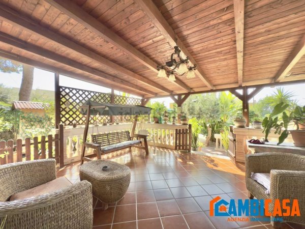 casa indipendente in vendita ad Isola delle Femmine