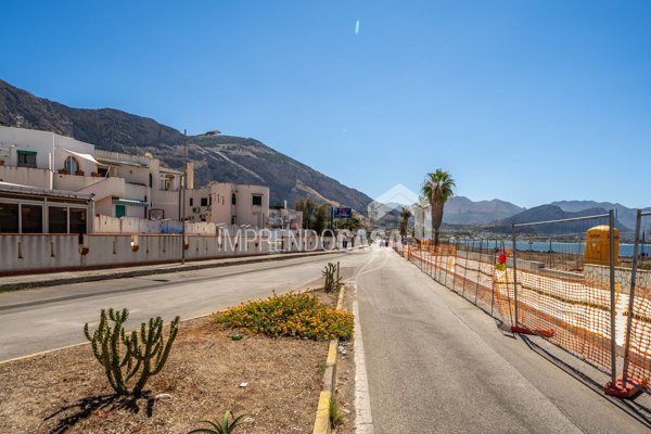 appartamento in vendita ad Isola delle Femmine