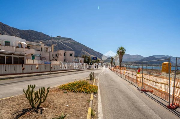 appartamento in vendita ad Isola delle Femmine