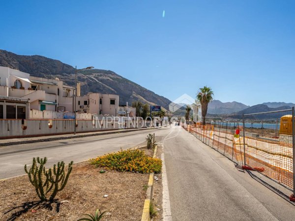 appartamento in vendita ad Isola delle Femmine