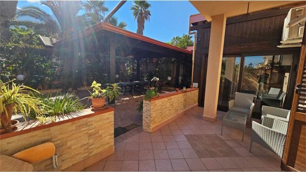 casa indipendente in vendita ad Isola delle Femmine