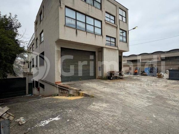 locale commerciale in vendita ad Isola delle Femmine