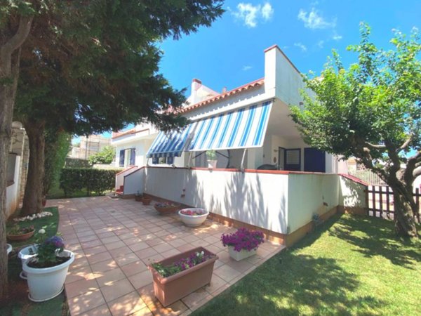 casa indipendente in vendita ad Isola delle Femmine