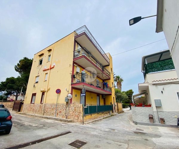 appartamento in vendita ad Isola delle Femmine