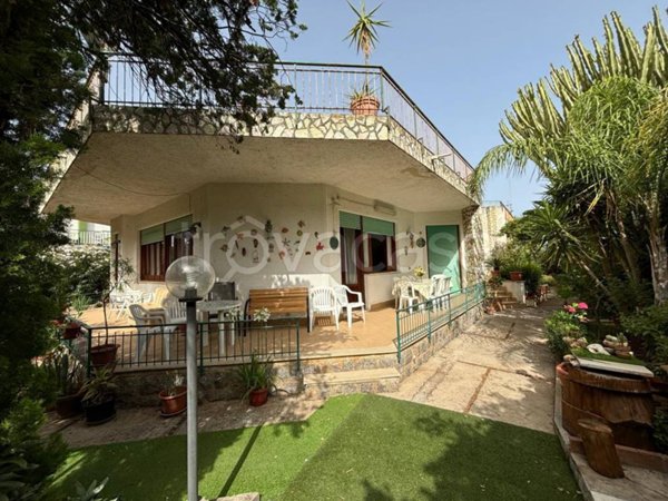 casa indipendente in vendita ad Isola delle Femmine
