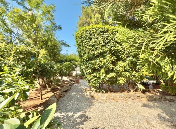 casa indipendente in vendita ad Isola delle Femmine