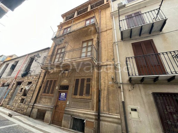 casa indipendente in vendita a Lascari