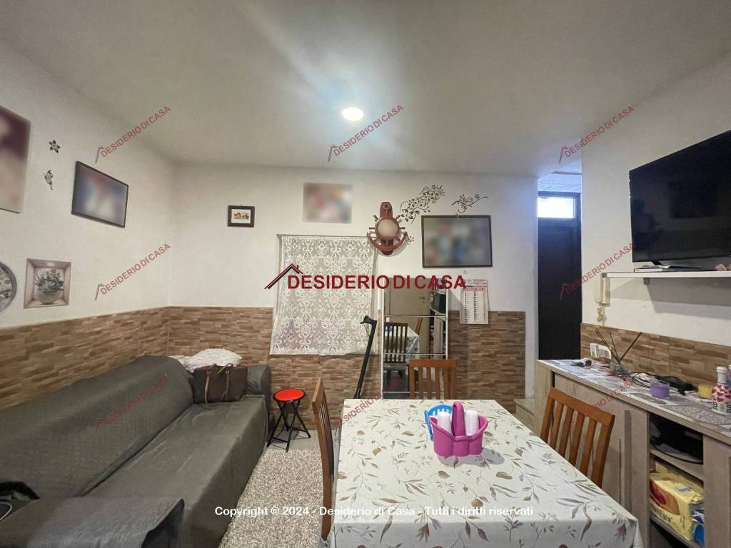 casa indipendente in vendita a Lascari
