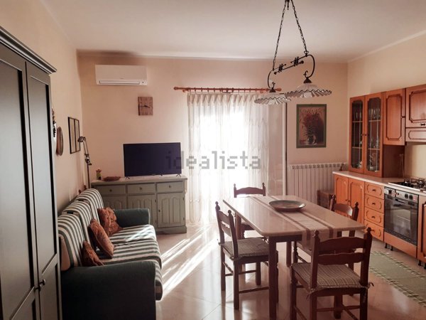 casa indipendente in vendita a Lascari