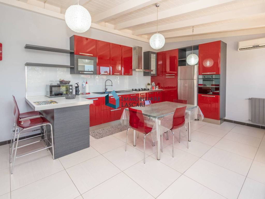casa indipendente in vendita a Lascari