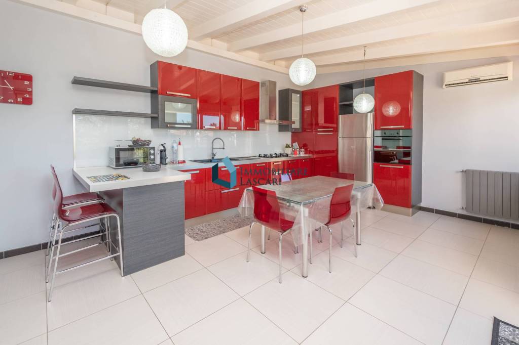 casa indipendente in vendita a Lascari