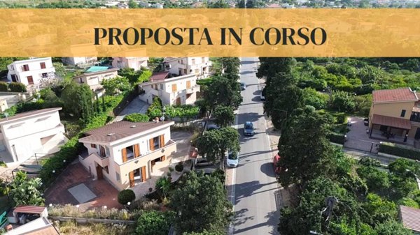 casa indipendente in vendita a Lascari