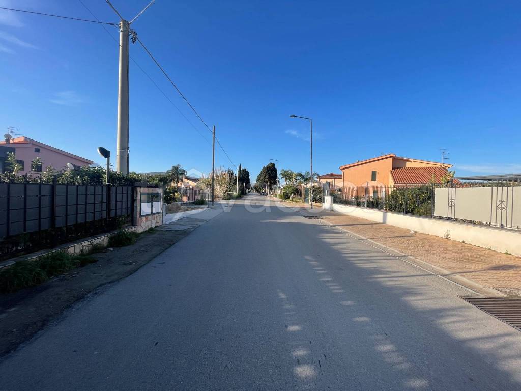 casa indipendente in vendita a Lascari
