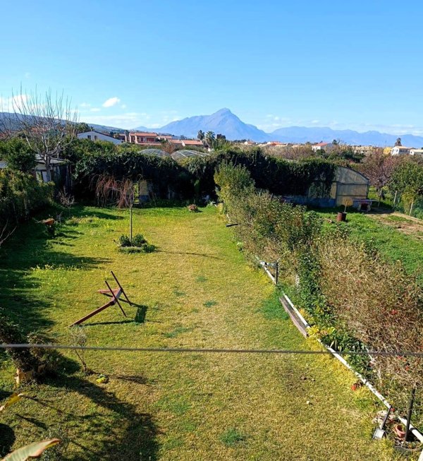 casa indipendente in vendita a Lascari