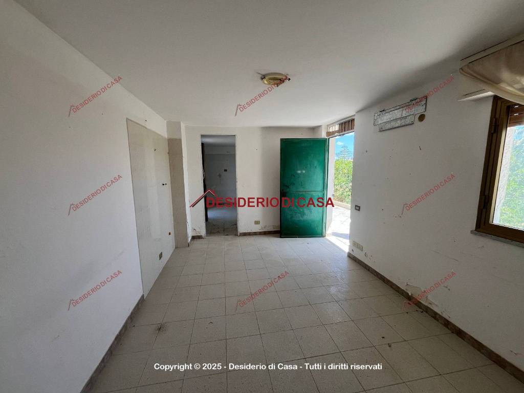 casa indipendente in vendita a Lascari