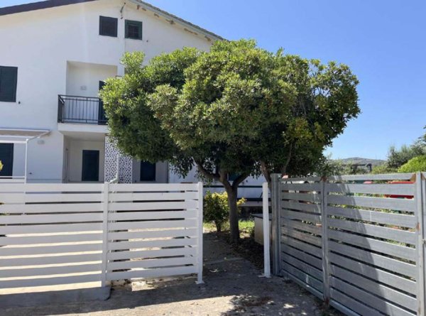 villa in vendita a Lascari