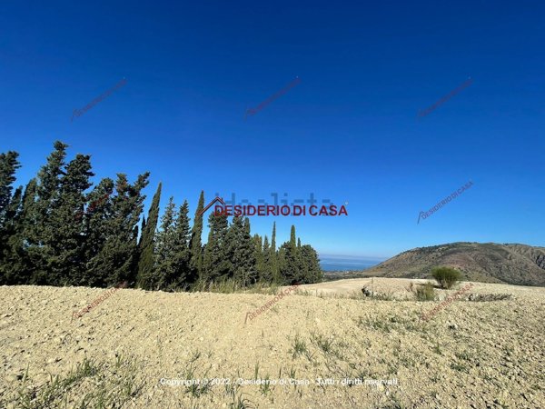 casa indipendente in vendita a Lascari