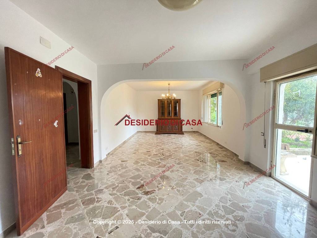 casa indipendente in vendita a Lascari