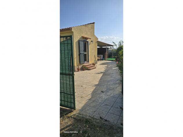 casa indipendente in vendita a Lascari