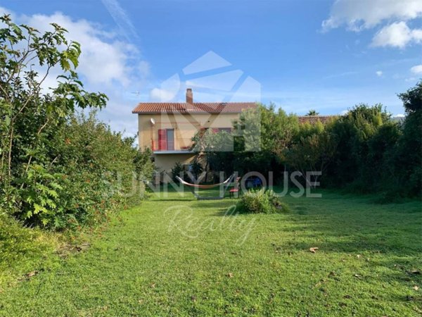 casa indipendente in vendita a Lascari