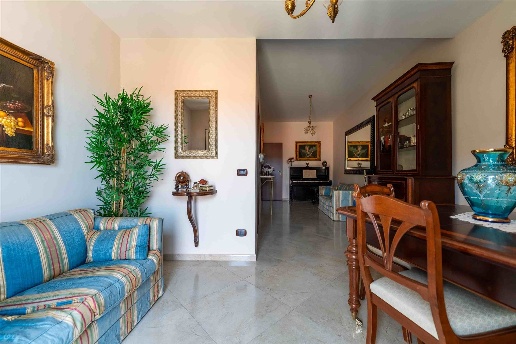 casa indipendente in vendita a Lascari