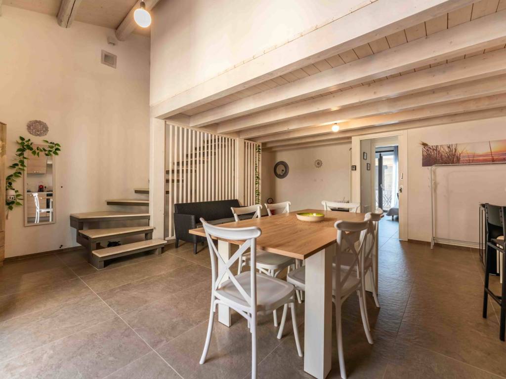 casa indipendente in vendita a Lascari