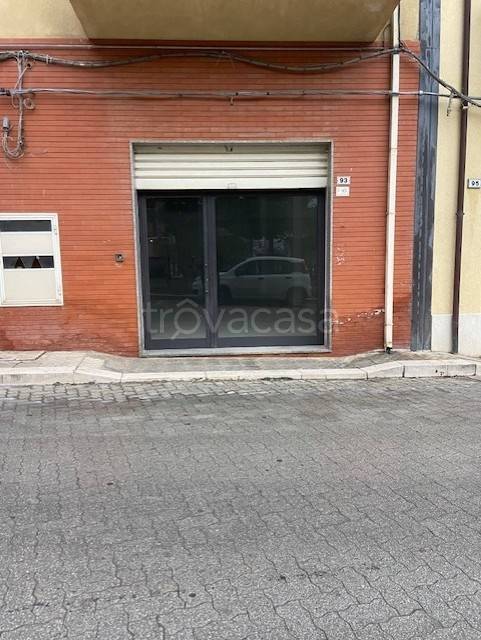 negozio in vendita a Lascari