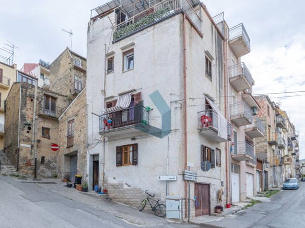 casa indipendente in vendita a Lascari