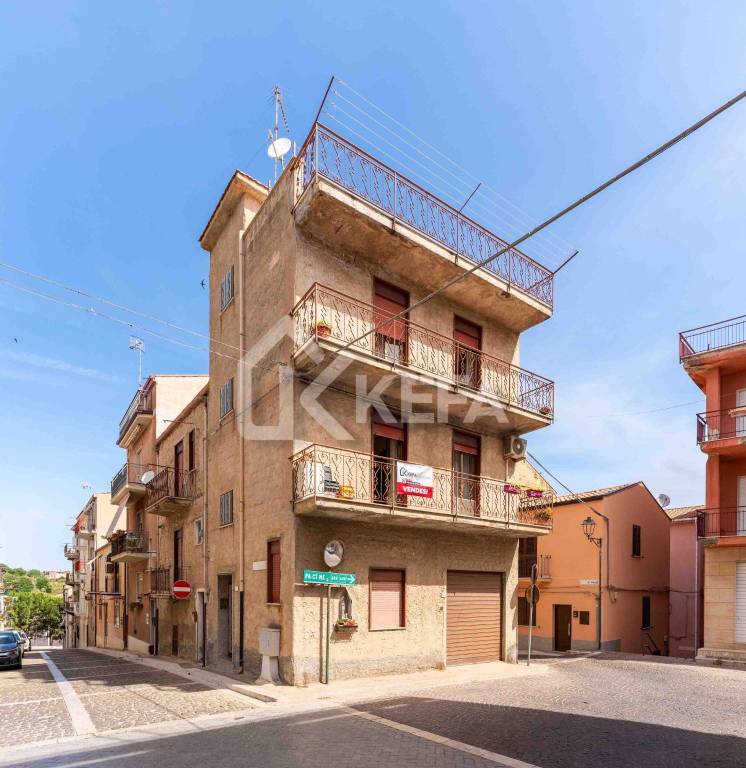 casa indipendente in vendita a Lascari