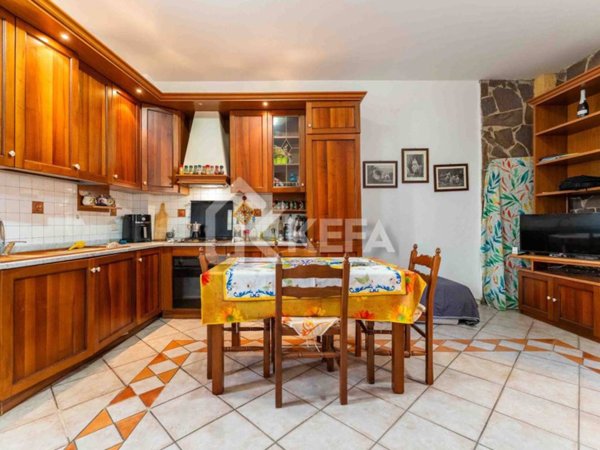 casa indipendente in vendita a Lascari
