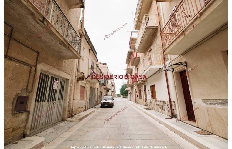 casa indipendente in vendita a Lascari