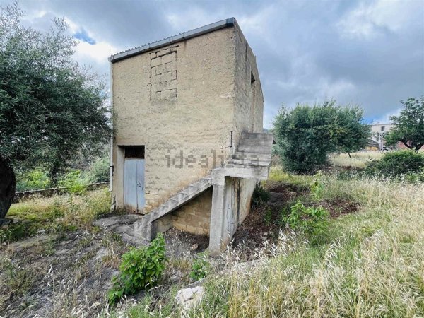 casa indipendente in vendita a Lascari