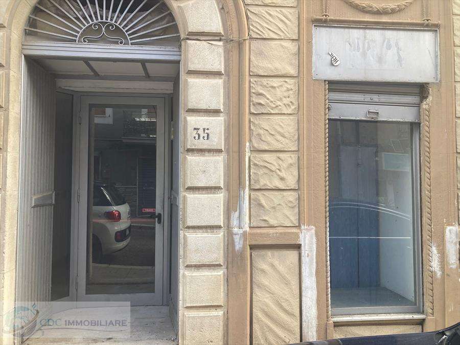 locale commerciale in vendita a Lercara Friddi