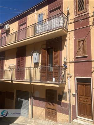 appartamento in vendita a Lercara Friddi