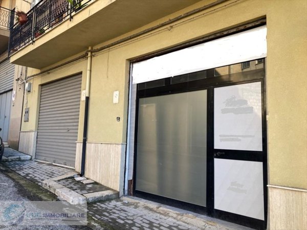 locale commerciale in vendita a Lercara Friddi